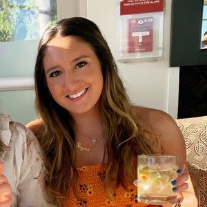 Meet your Posher, Rayna